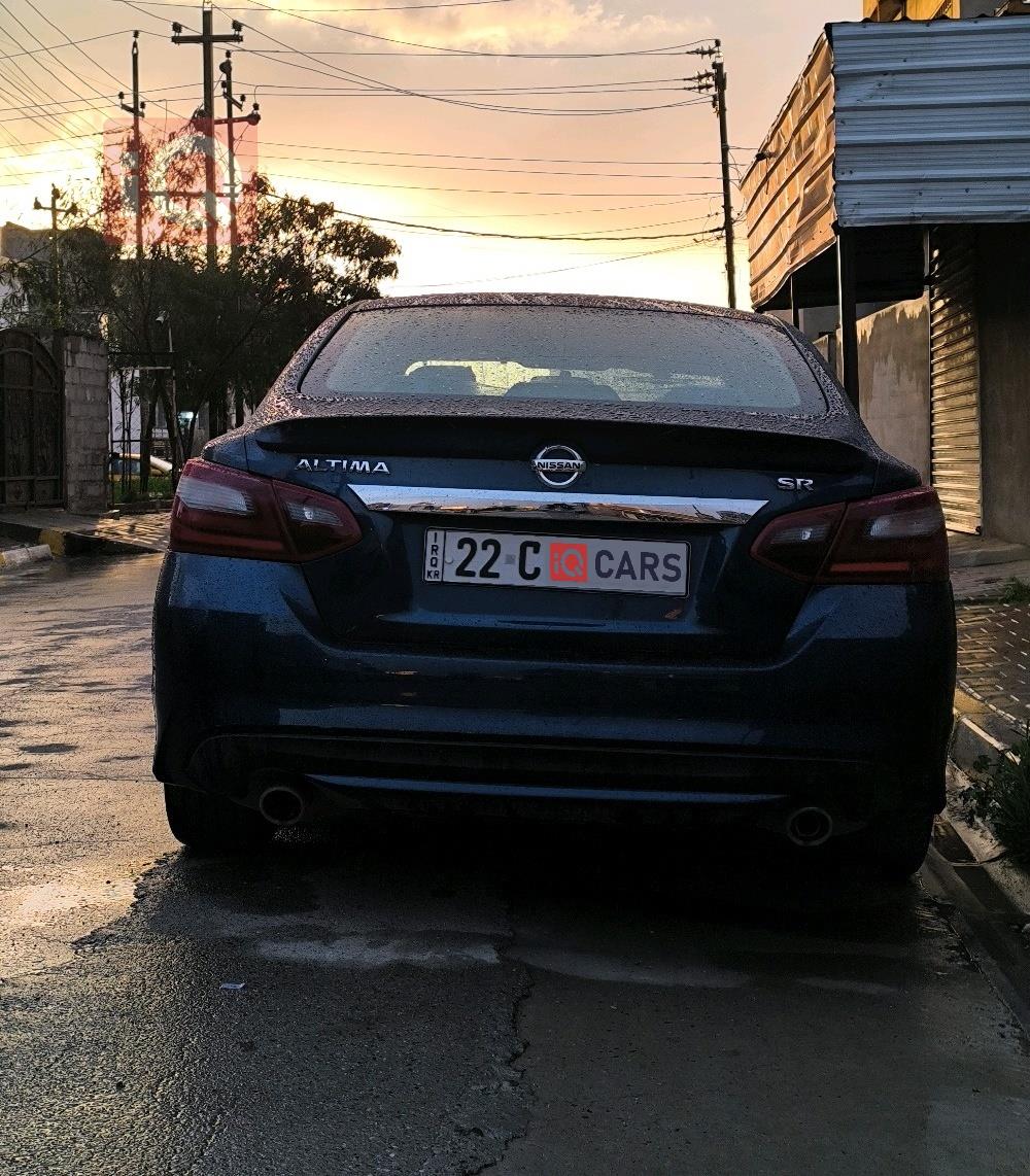 نيسان ألتيما